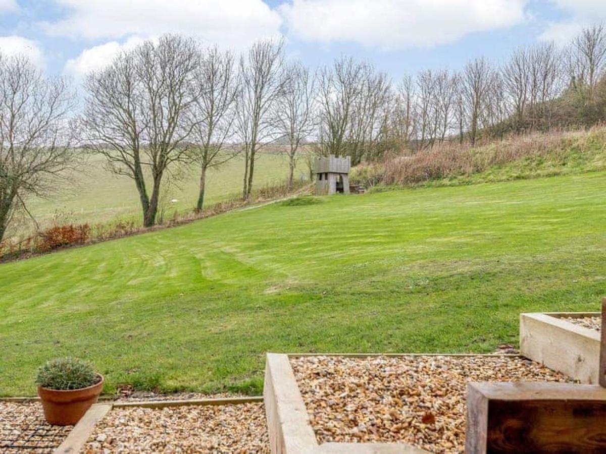 The Hideout, A Detached Lodge, Hot Tub, Heating, Wifi & Parking Long Bredy Exterior photo